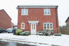 Lysander House - Modern, 4-Bed House, near Alton Towers